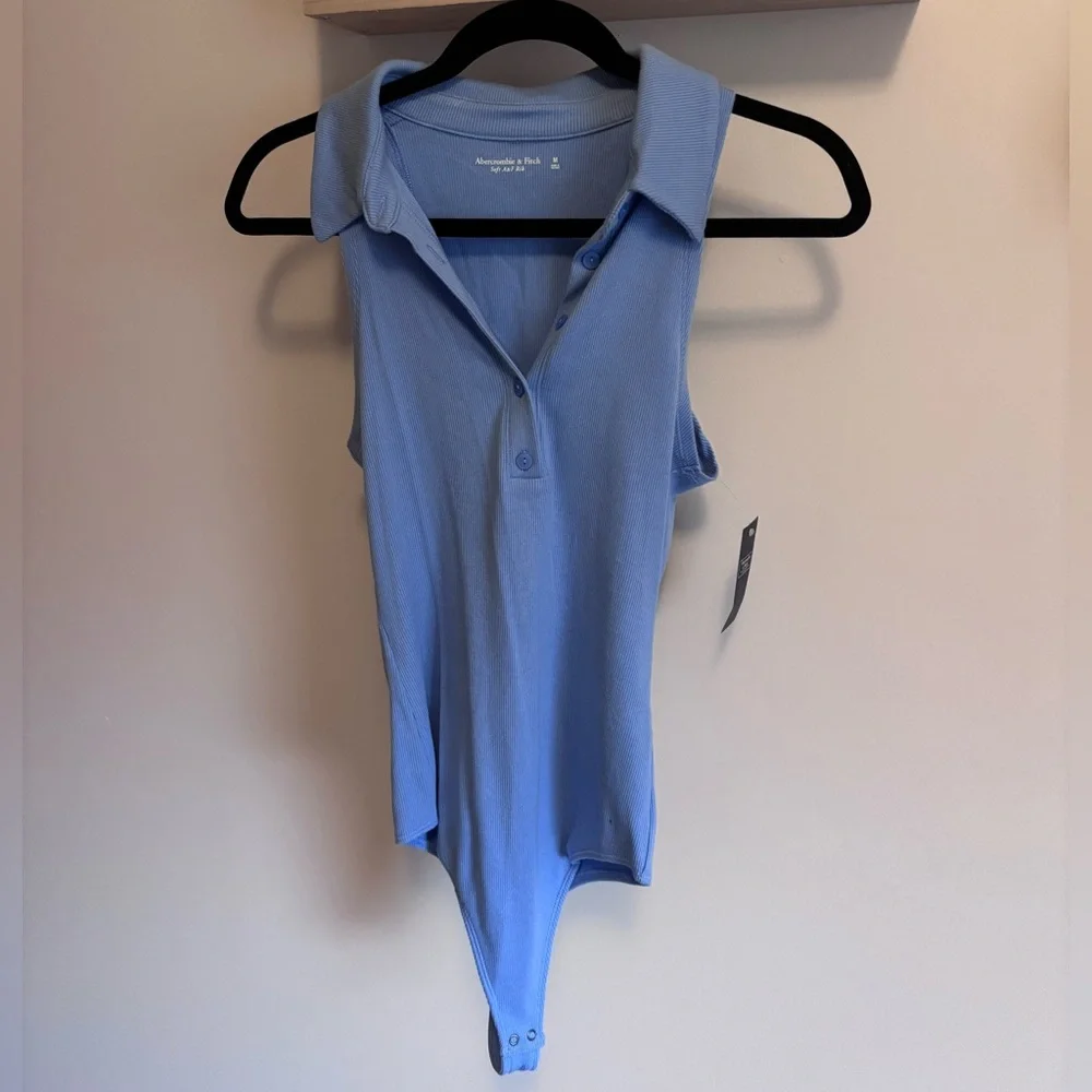 NWT Abercrombie light blue Soft-Rib polo bodysuit. Size M - Picture 2 of 5
